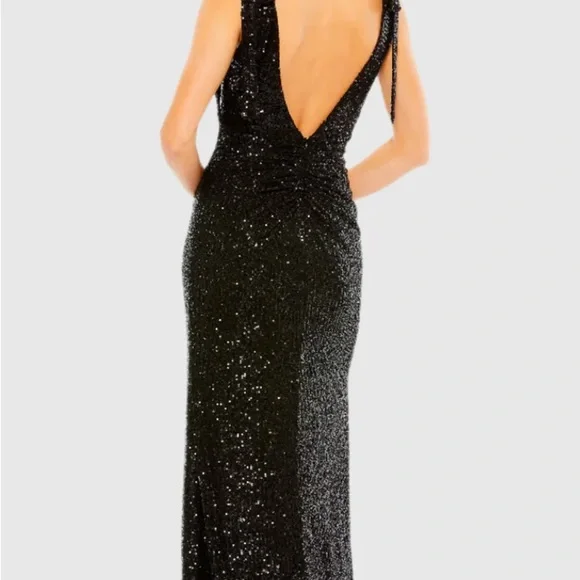 Mac Duggal Low Back Sequin Gown NWT Size 6 - Picture 3 of 5